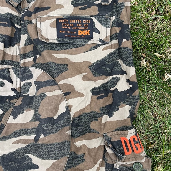 DGK camo cargo shorts size 36 - Picture 3 of 4